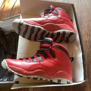 Jordan 10 Retro Bulls Over Broadway Gym Red Black 705179-601 Mens 7Y Womens 8.5